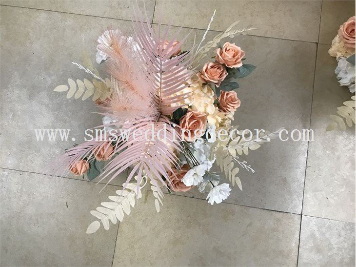 wedding centerpieces tall flower arrangements(001)