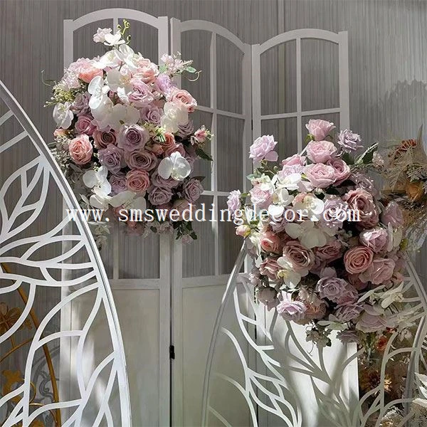 Elegante blomsteroppsatser for bryllup
