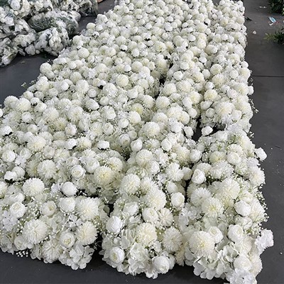 Hvite bryllup blomsteroppsatser